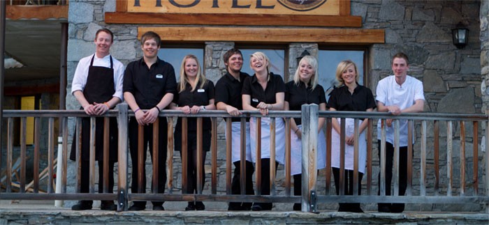 Team, Aigle Ski Lodge