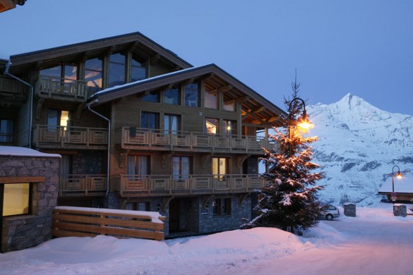 Chalet Annapurna II ext night, Tignes
