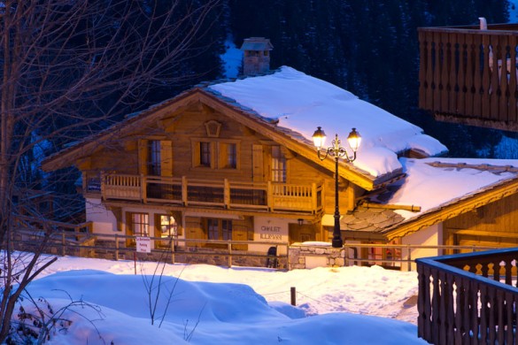 Chalet Estrella ext night, Courchevel