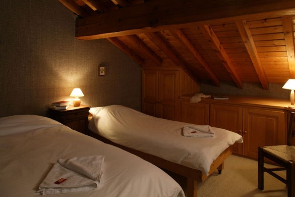 Chalet Leopold bedroom, Meribel