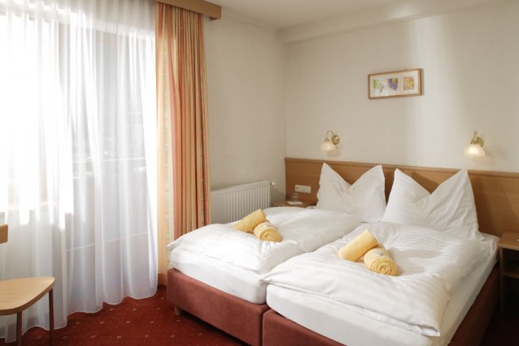 Chalet Midland bedroom, St Anton