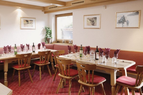 Chalet Midland dining, St Anton