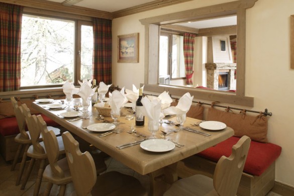 Chalet Perdrix Blanches dining, Courchevel