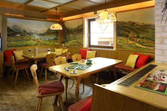 Chalet Stoanerhof snug, Mayrhofen