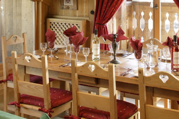 Chalet Tolima table, Val D'Isere