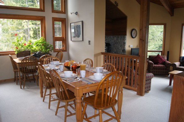 Chalet Whistler Mountain House dining, Whistler