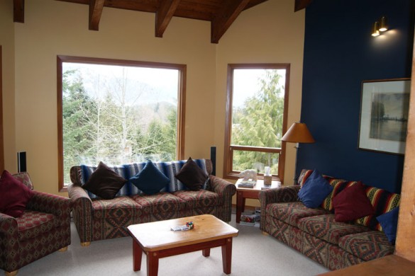 Chalet Whistler Mountain House lounge, Whistler