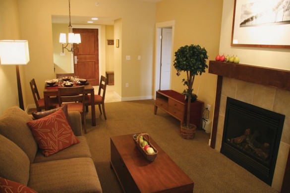 Condo Frasers Crossing and Founders Pointe lounge, Winter Park