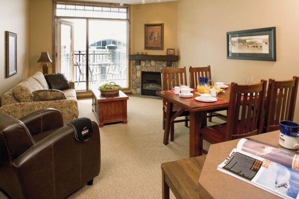 Condo Glacier and Mountaineer Lodges, lounge, Kicking Horse