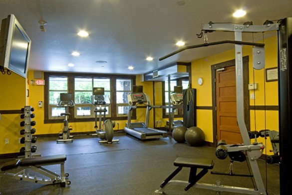 Condo Legends, gym, Whistler