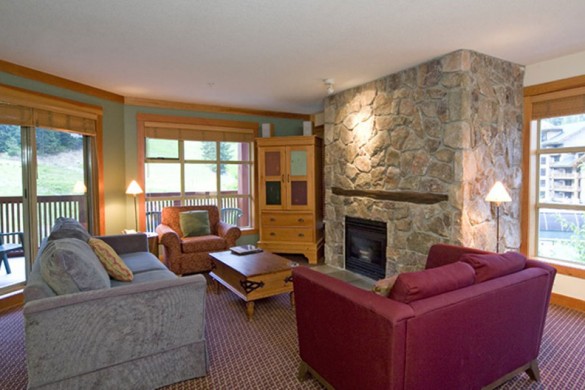 Condo Legends, lounge, Whistler