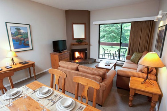Condo Tantalus Lodge, lounge, Whistler
