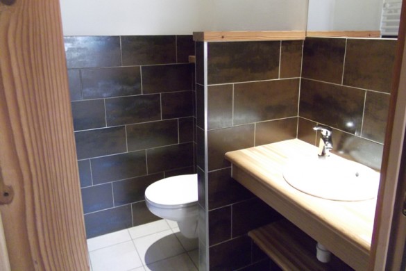 chalet elodie bathroom