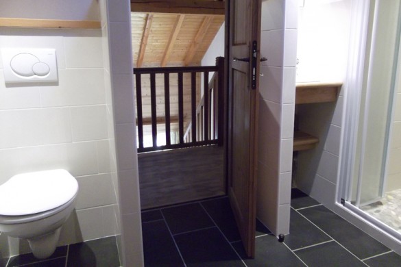 chalet elodie bathroomv2