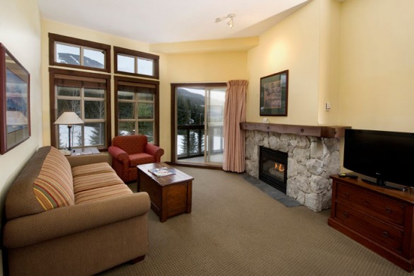 Hotel & Condo Coast Blackcomb Suite, lounge, Whistler