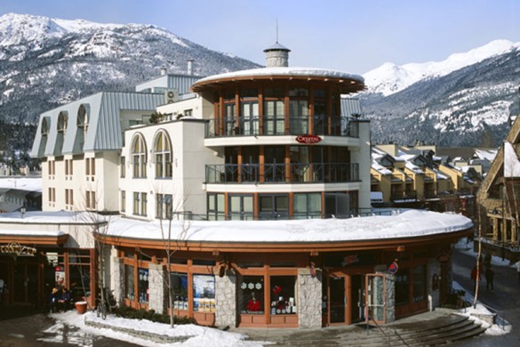 Hotel & Condo Crystal Lodge, ext, Whistler