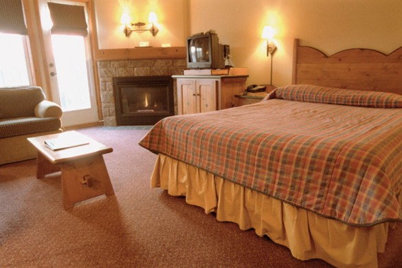 Hotel & Condo Lodge de la Montagne, bed, Tremblant