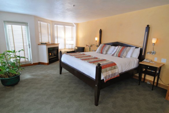 Hotel Ice House Lodge bed, Telluride