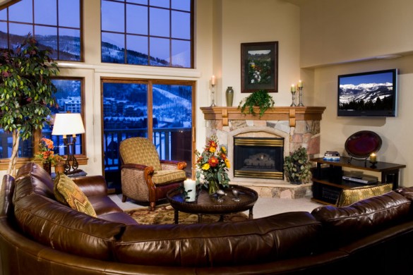 Hotel and Condo St James Place lounge, Beaver Creek