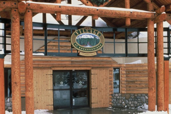 Hotel Condo The Village at Breckenridge entrance, Breckenridge