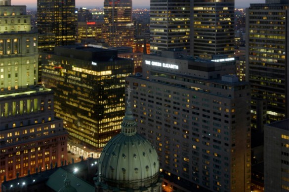 Hotel Queen Elizabeth ext night, Montreal