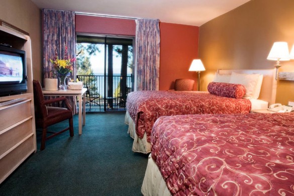 Hotel The Inn by the Lake bedroom, Heavenly