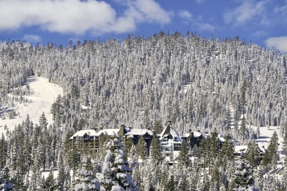 Ritz Carlton Hotel ext view, Northstar ski holidays
