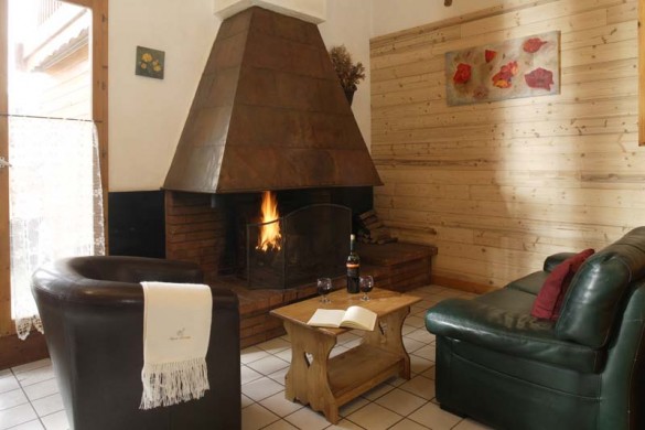 Les Lauzieres Fireplace Les Lauzieres Fireplace