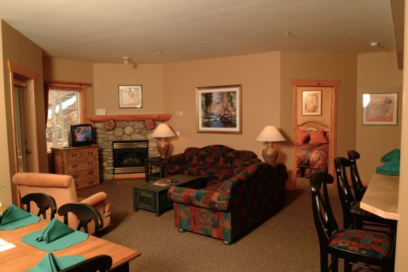 Condo Lizard Creek Lodge, lounge, Fernie