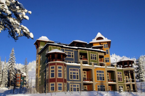 Snowbird Lodge, ext, Silver Star