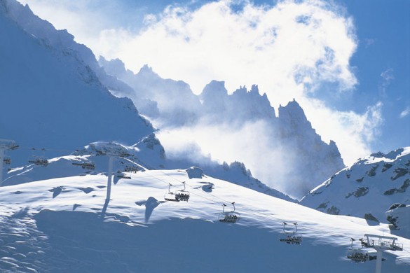 Val Thorens, France, cloudy peaks