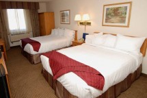 Alpenglo Lodge, bed, Winter Park