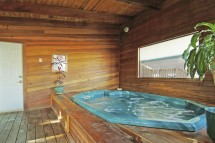 Alpenglo Lodge, hot tub, Winter Park