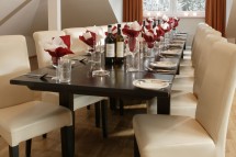 Chalet Altepost table, St Anton