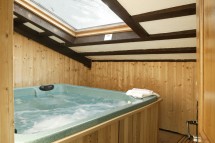 Chalet Bouquetin hot tub, Tignes