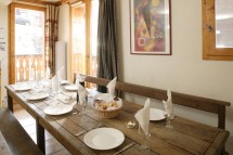 Chalet Joly dining, La Plagne