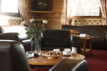Chalet Les Eterlous lounge close up, Alpe D'Huez