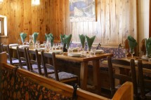Chalet Lores dining, Val D'Isere