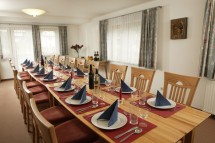 Chalet Rosmarie dining, St Anton