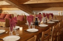 Chalet Vanoise dining, Les Arcs