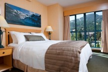 Condo Delta Whistler Village Suites, bed, Whistler