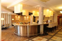 Hotel and Condo Le Westin, dining, Tremblant