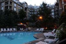 Hotel and Condo Le Westin, pool, Tremblant