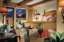 Hotel Condo Snake River Lodge and Spa bed, Jackson Hole