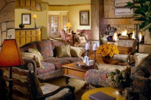 Hotel Great Divide Lodge lounge, Breckenridge
