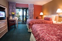 Hotel The Inn by the Lake bedroom, Heavenly