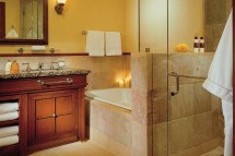 Hotel The Four Seasons Resort Whistler and Residents, bath, Whistler