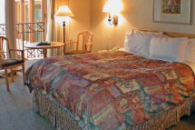 Ptarmigan Inn, bed, Banff & Lake Louise