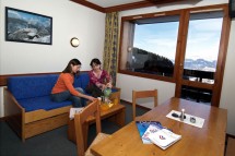 Hammeau du Mottaret self-catering apartments lounge, Meribel