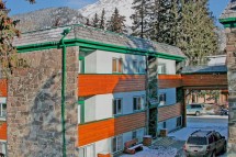 Rundle Manor, ext, Banff & Lake Louise